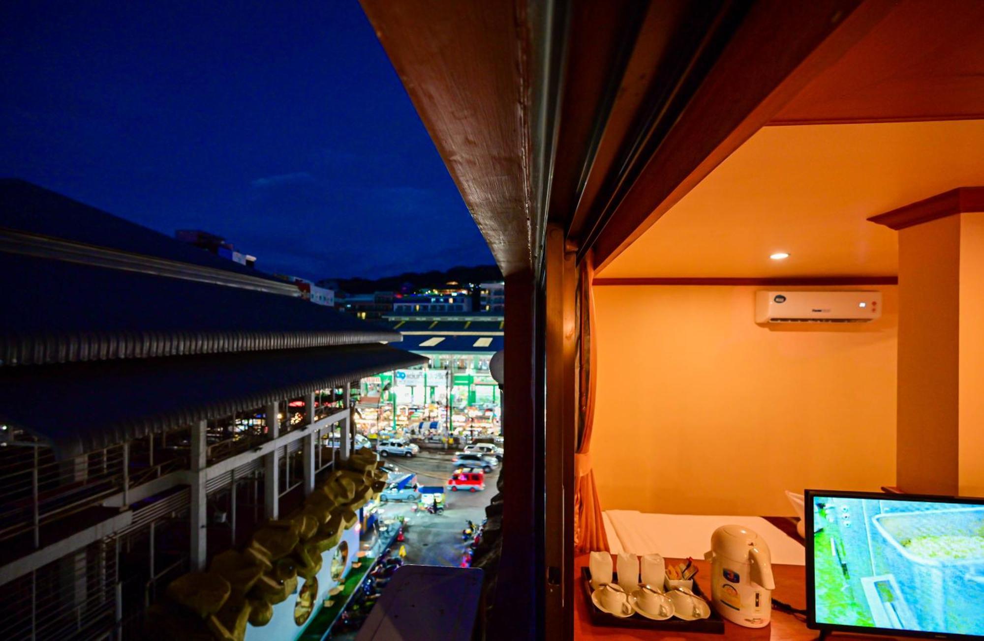 Complex Hotel Patong Kültér fotó