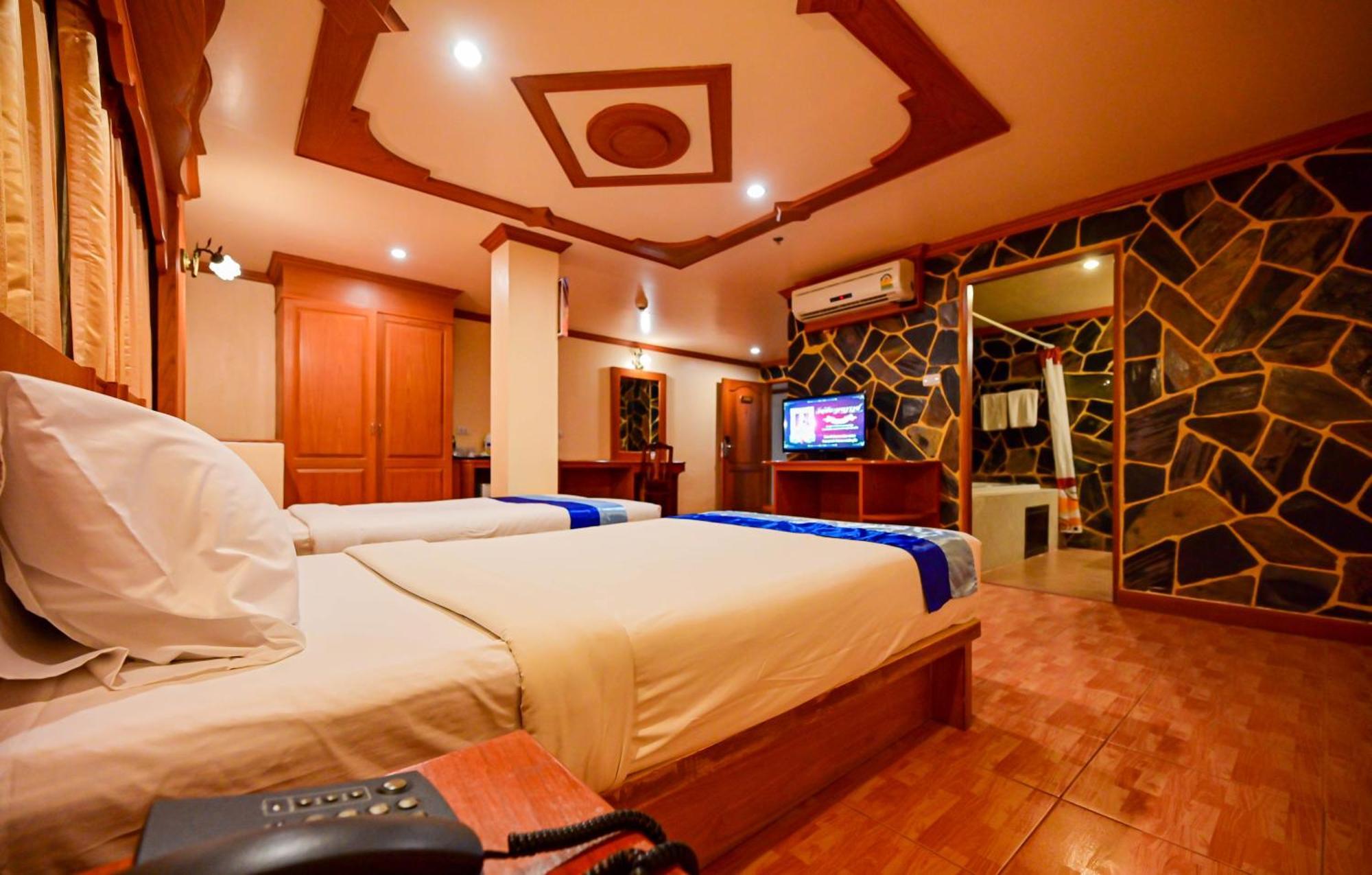 Complex Hotel Patong Kültér fotó