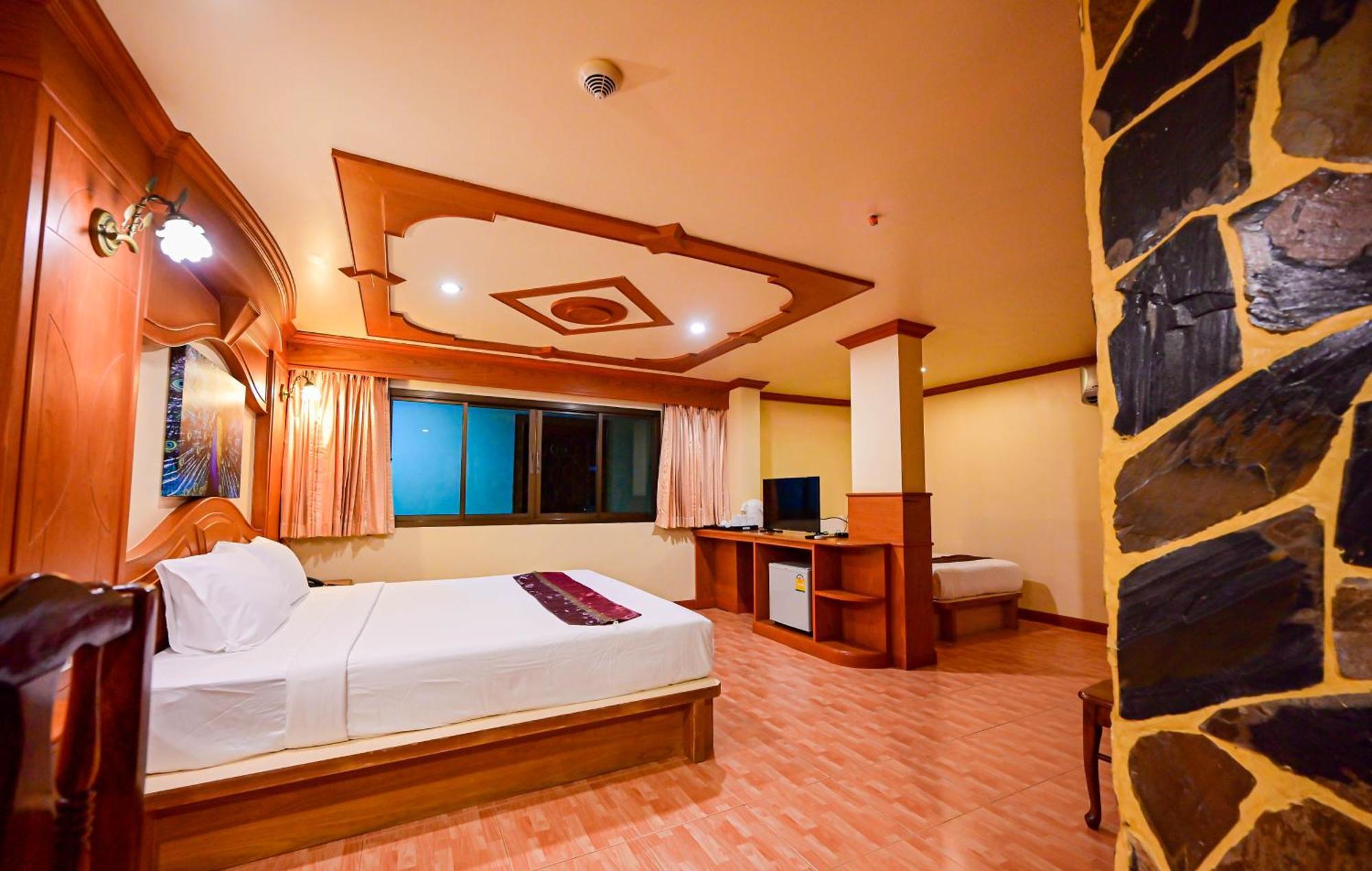 Complex Hotel Patong Kültér fotó