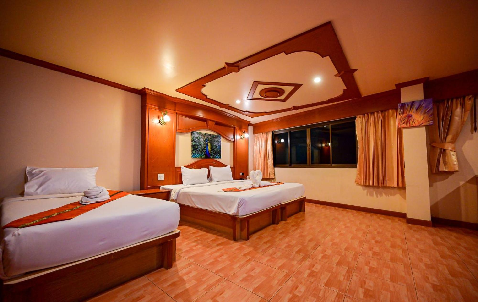 Complex Hotel Patong Kültér fotó
