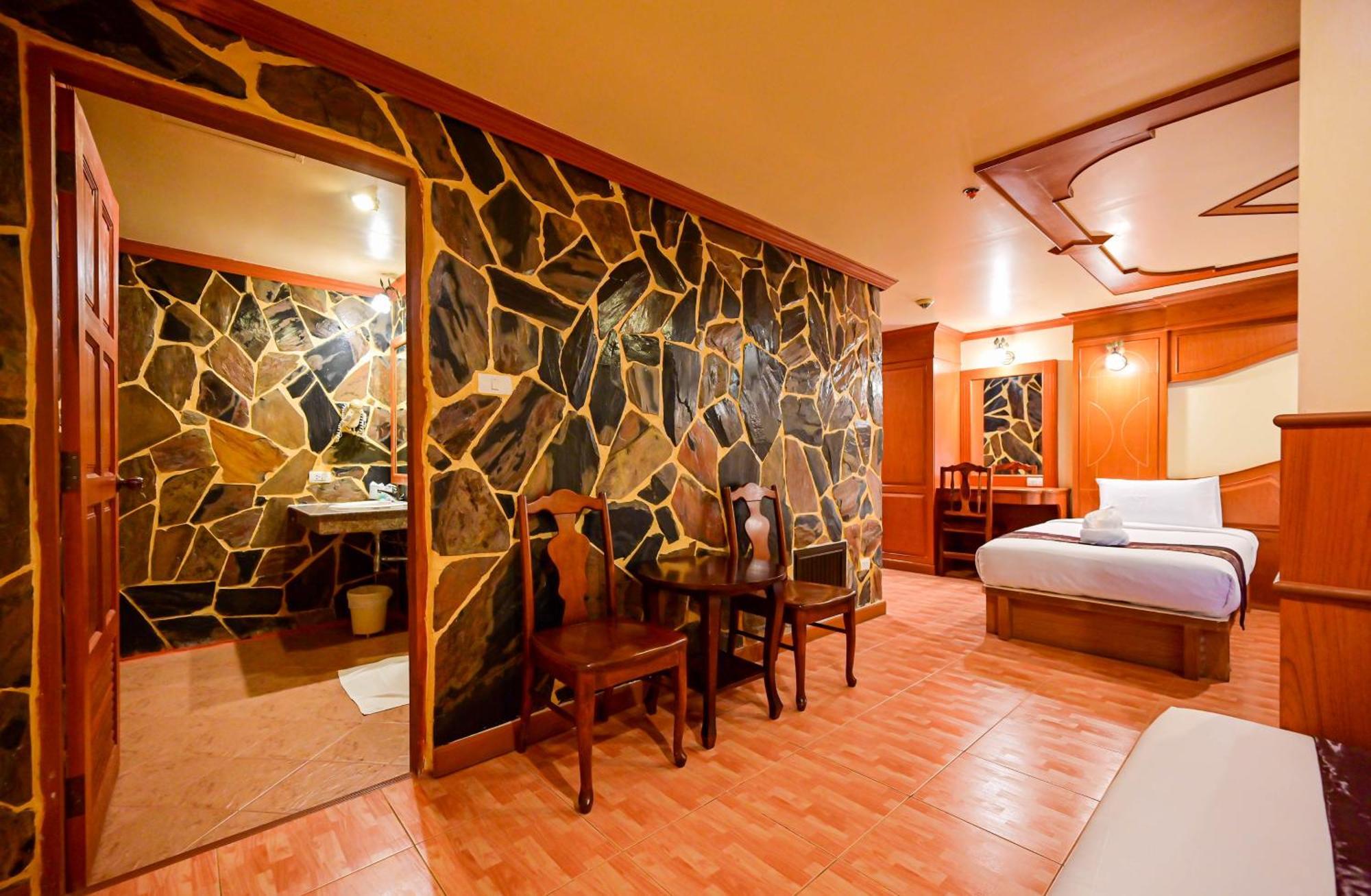Complex Hotel Patong Kültér fotó