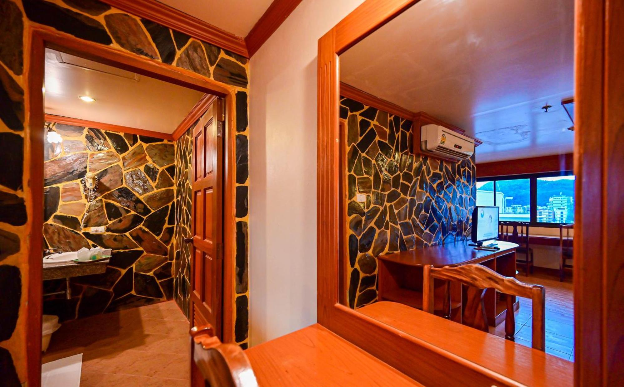 Complex Hotel Patong Kültér fotó