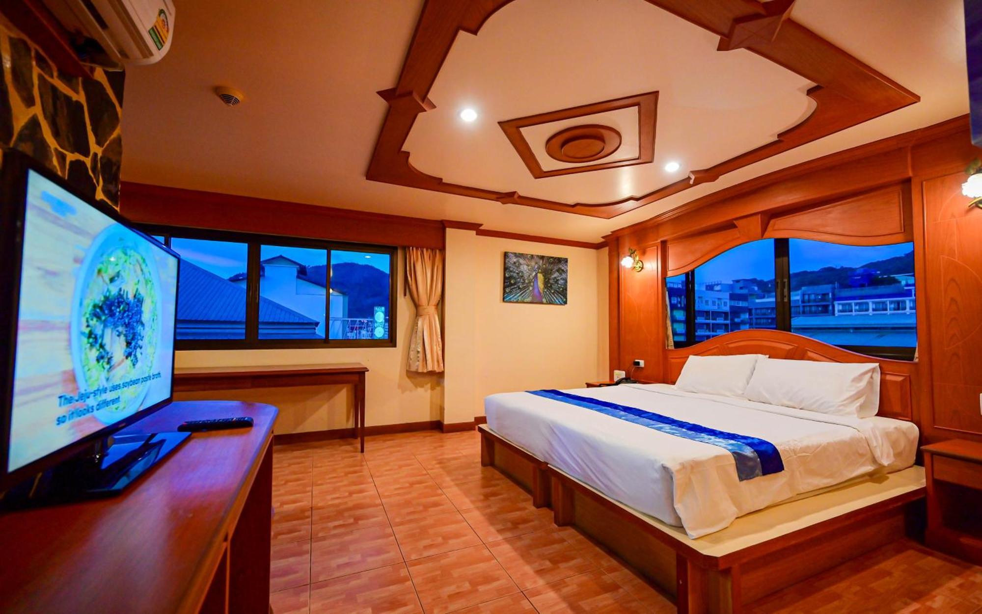 Complex Hotel Patong Kültér fotó