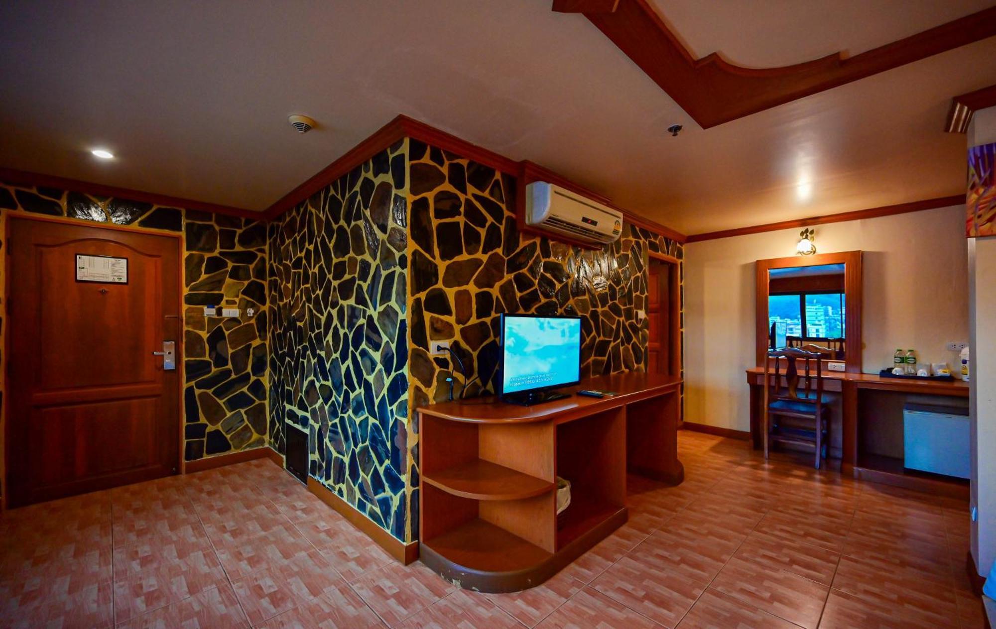 Complex Hotel Patong Kültér fotó
