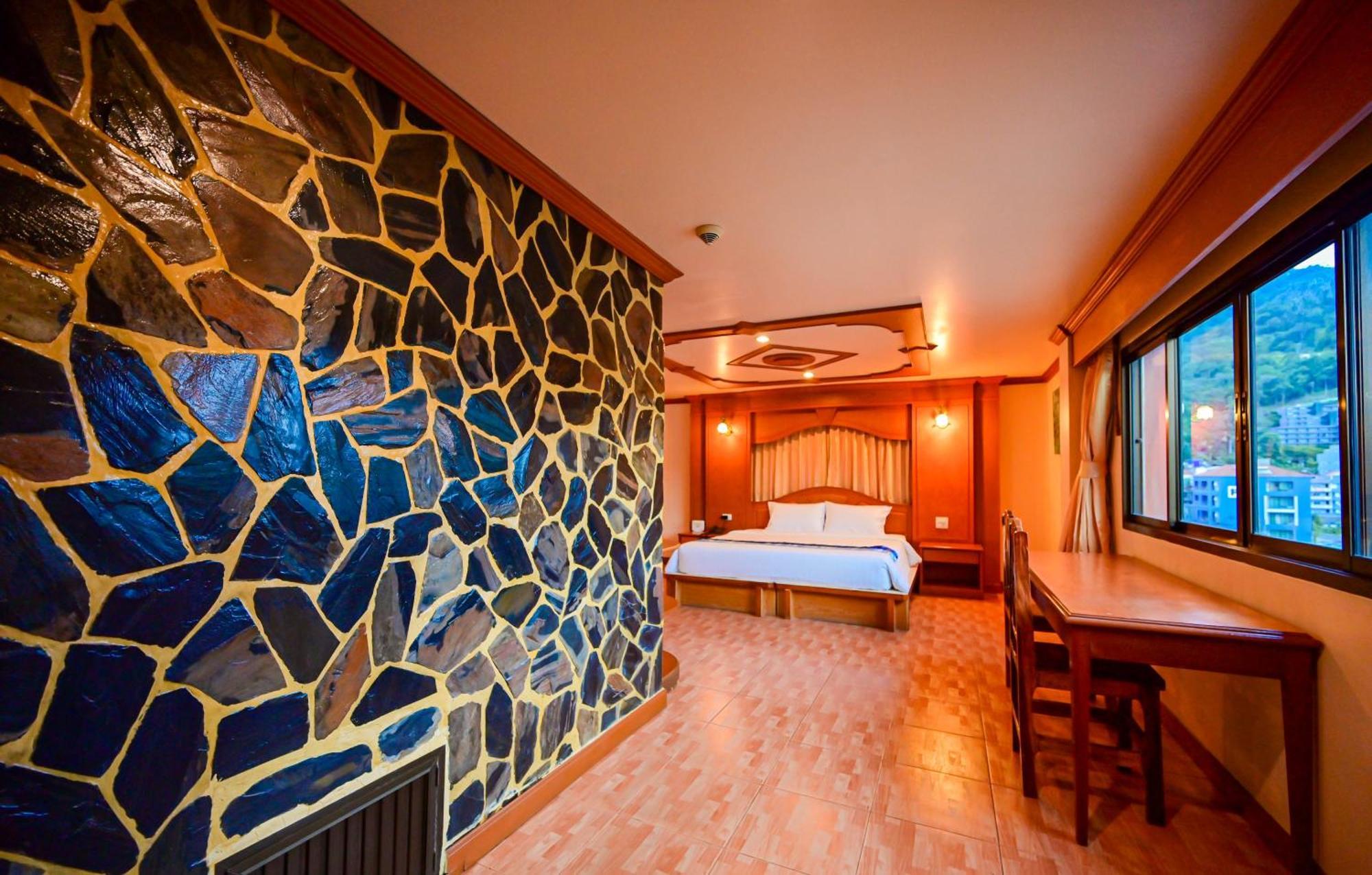 Complex Hotel Patong Kültér fotó