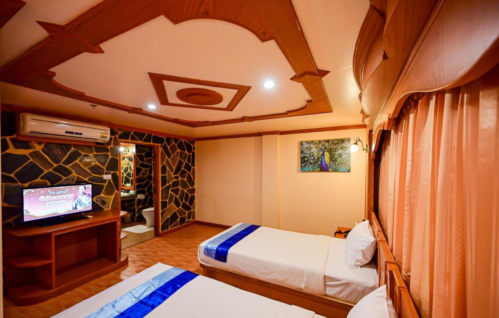 Complex Hotel Patong Kültér fotó